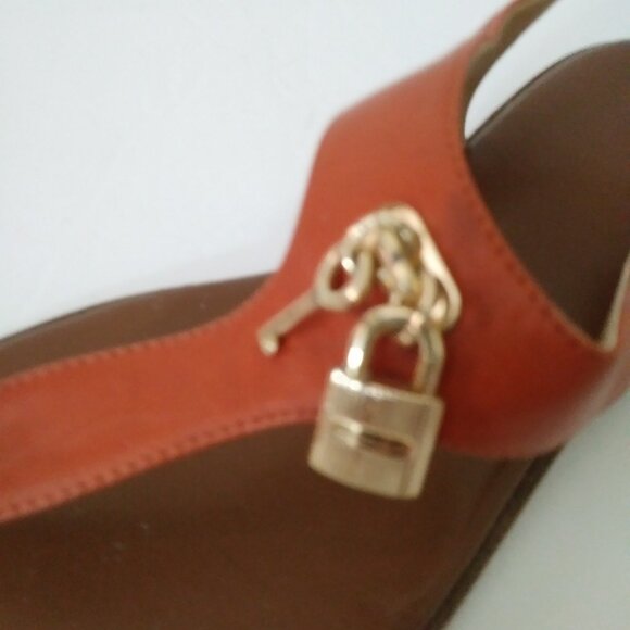 Michael Kors Brown T-Strap Sandals Size 9.5 M - Picture 11 of 13